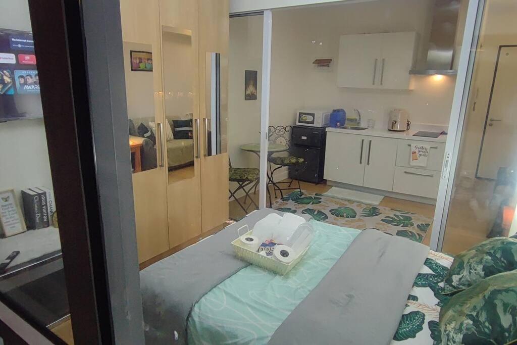 Aveline Suites Elite Rockwell View Acqua Private Residences Near Rockwell Makati Manila Dış mekan fotoğraf