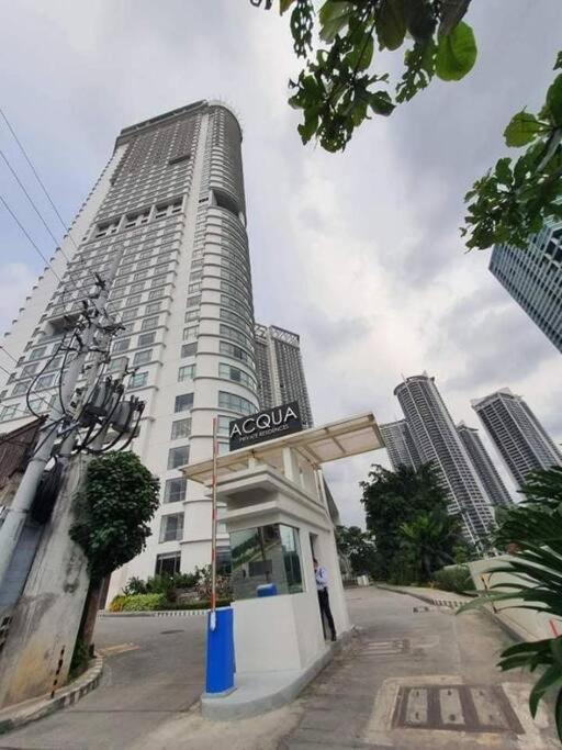 Aveline Suites Elite Rockwell View Acqua Private Residences Near Rockwell Makati Manila Dış mekan fotoğraf
