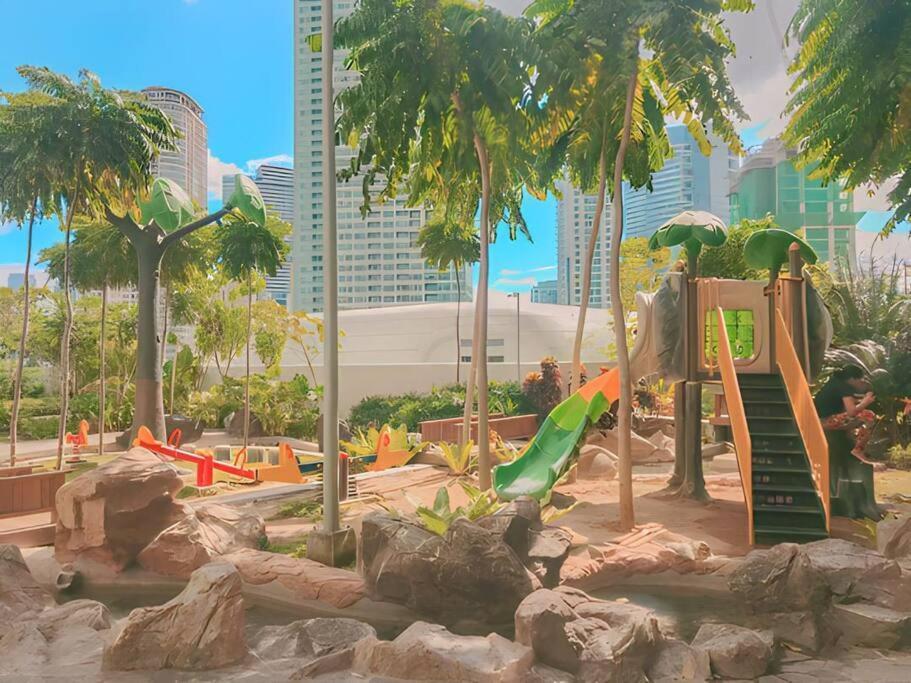 Aveline Suites Elite Rockwell View Acqua Private Residences Near Rockwell Makati Manila Dış mekan fotoğraf